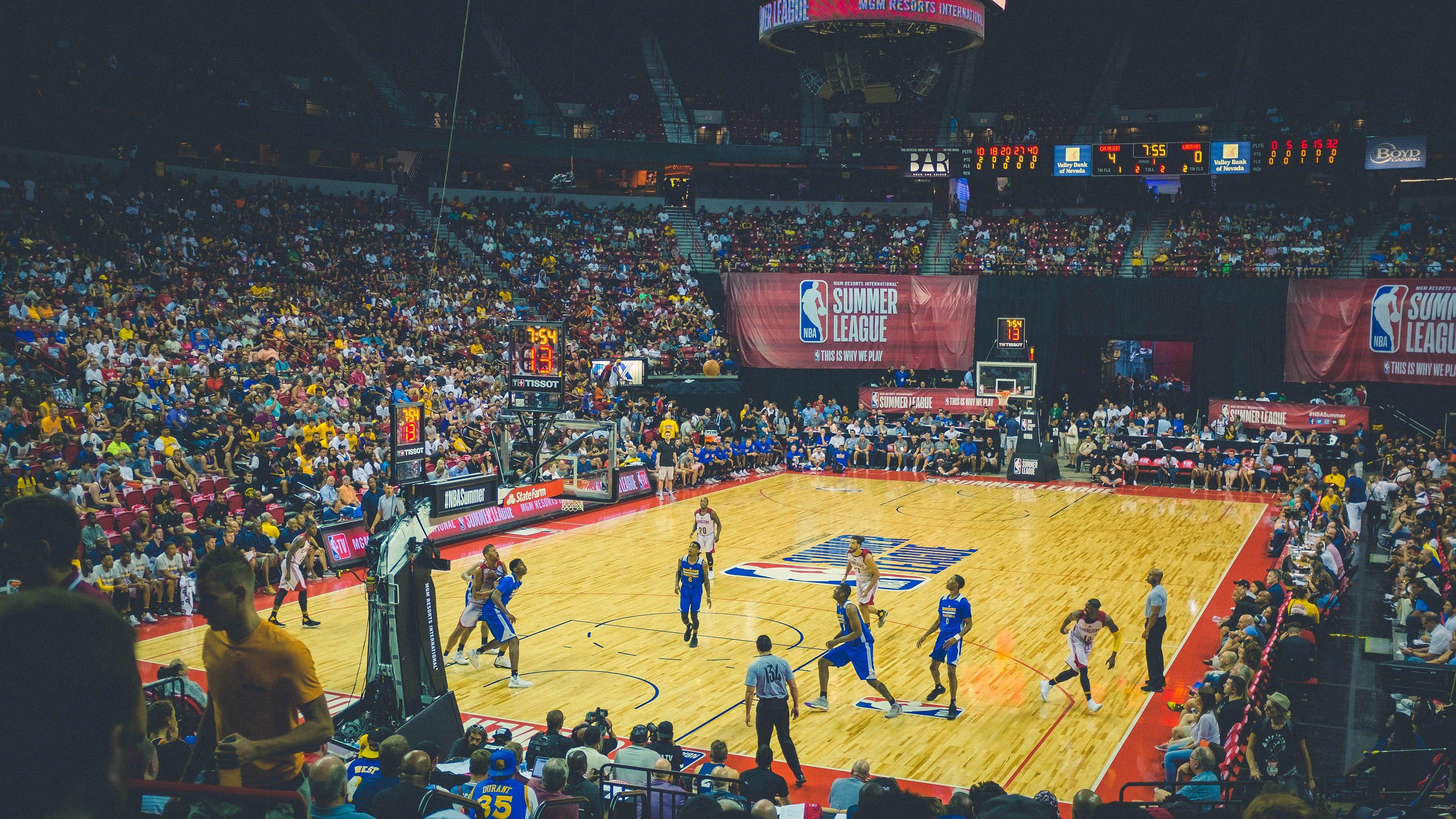 火箭队强势崛起,勇士队追梦直言首节攻防转换糟糕透顶