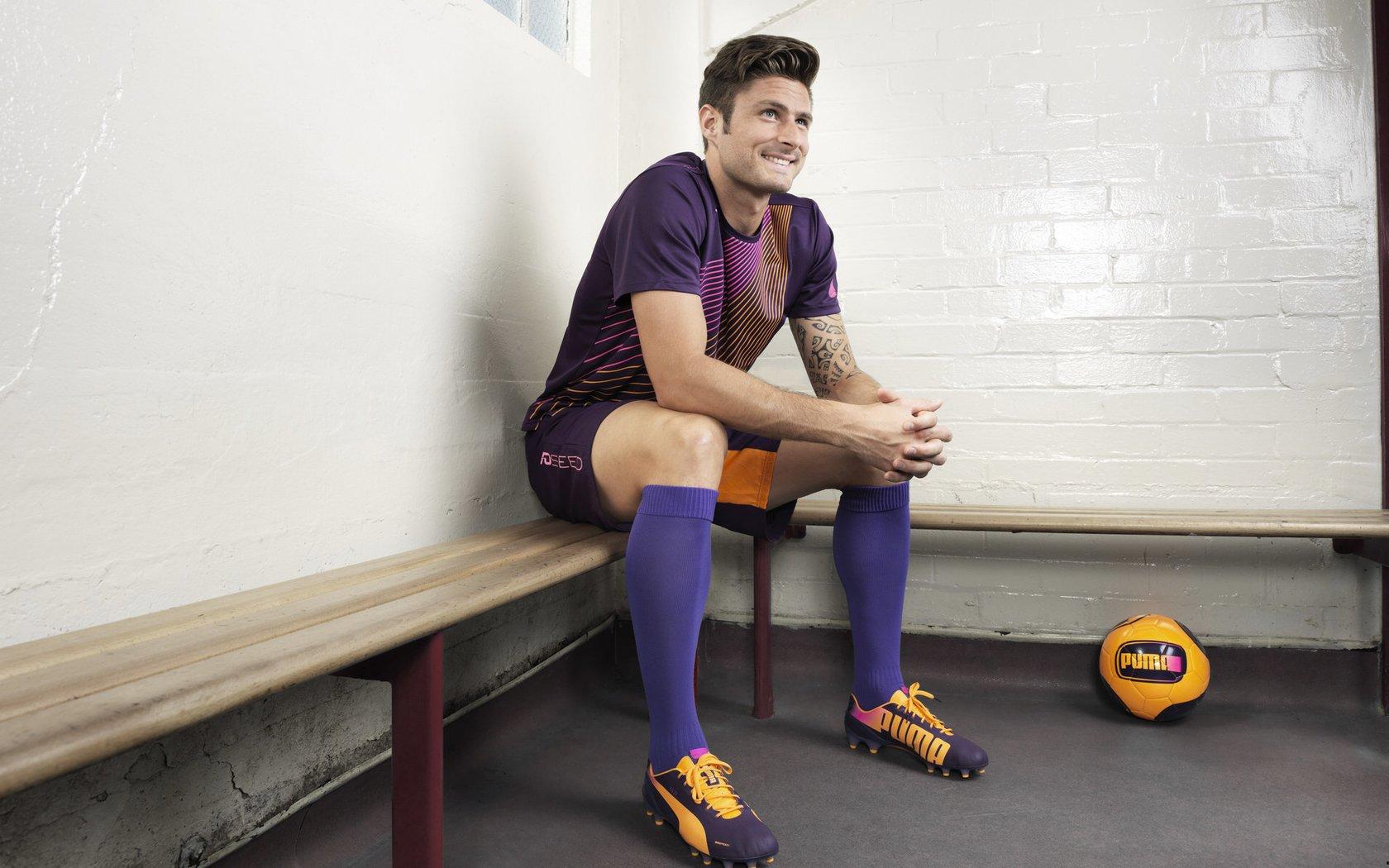 詹俊评亚马尔，按身价他是现今最贵，金球奖是他和登贝莱之争？